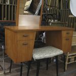 610 4369 DRESSING TABLE